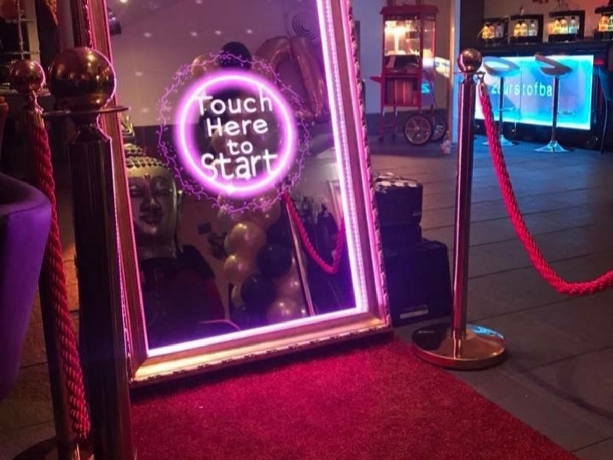 Mirror photo booth set up and ready for guests